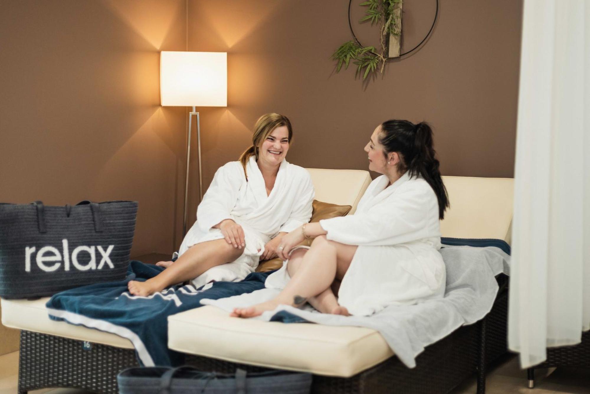 Therme Laa - Hotel & Silent Spa 라안데르타야 외부 사진